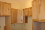kitchen cabinets 005 (600 x 400).jpg